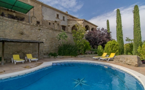 Well sized pool, 10 metre long